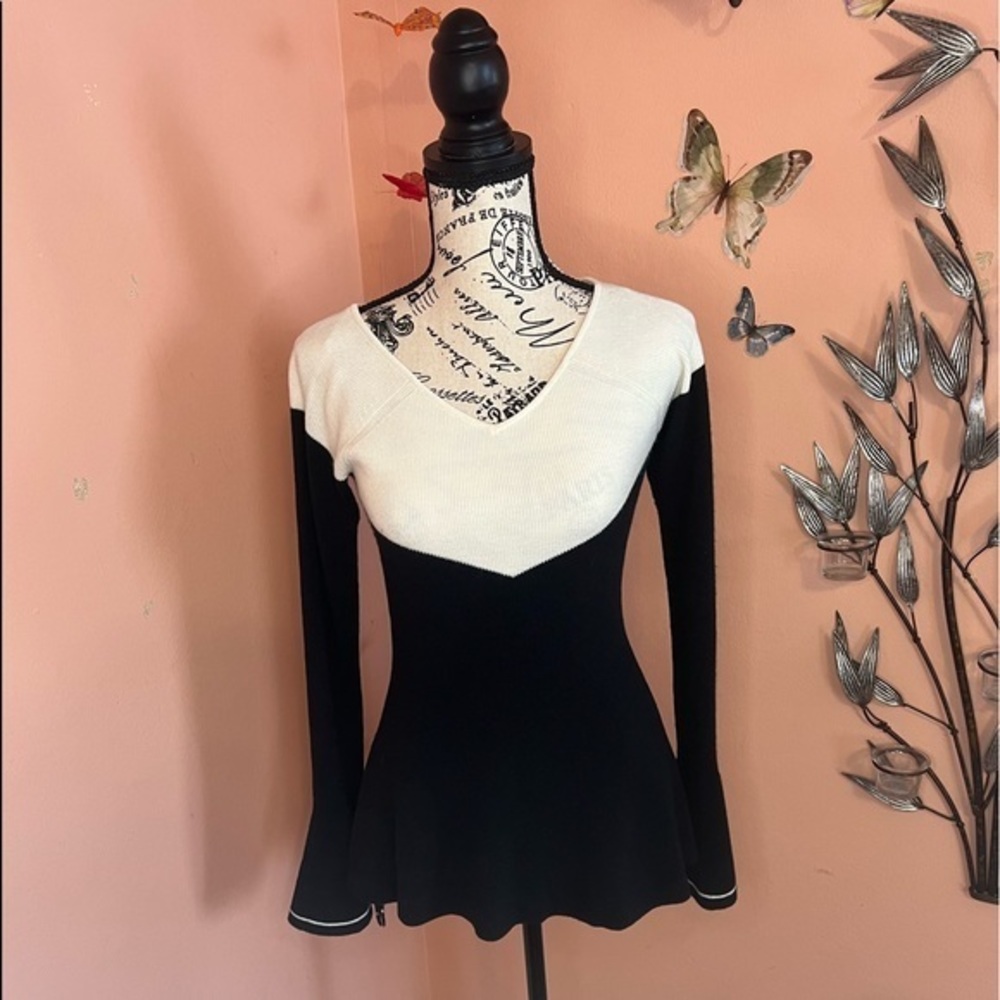 EUC Sweater by Ann Taylor M
